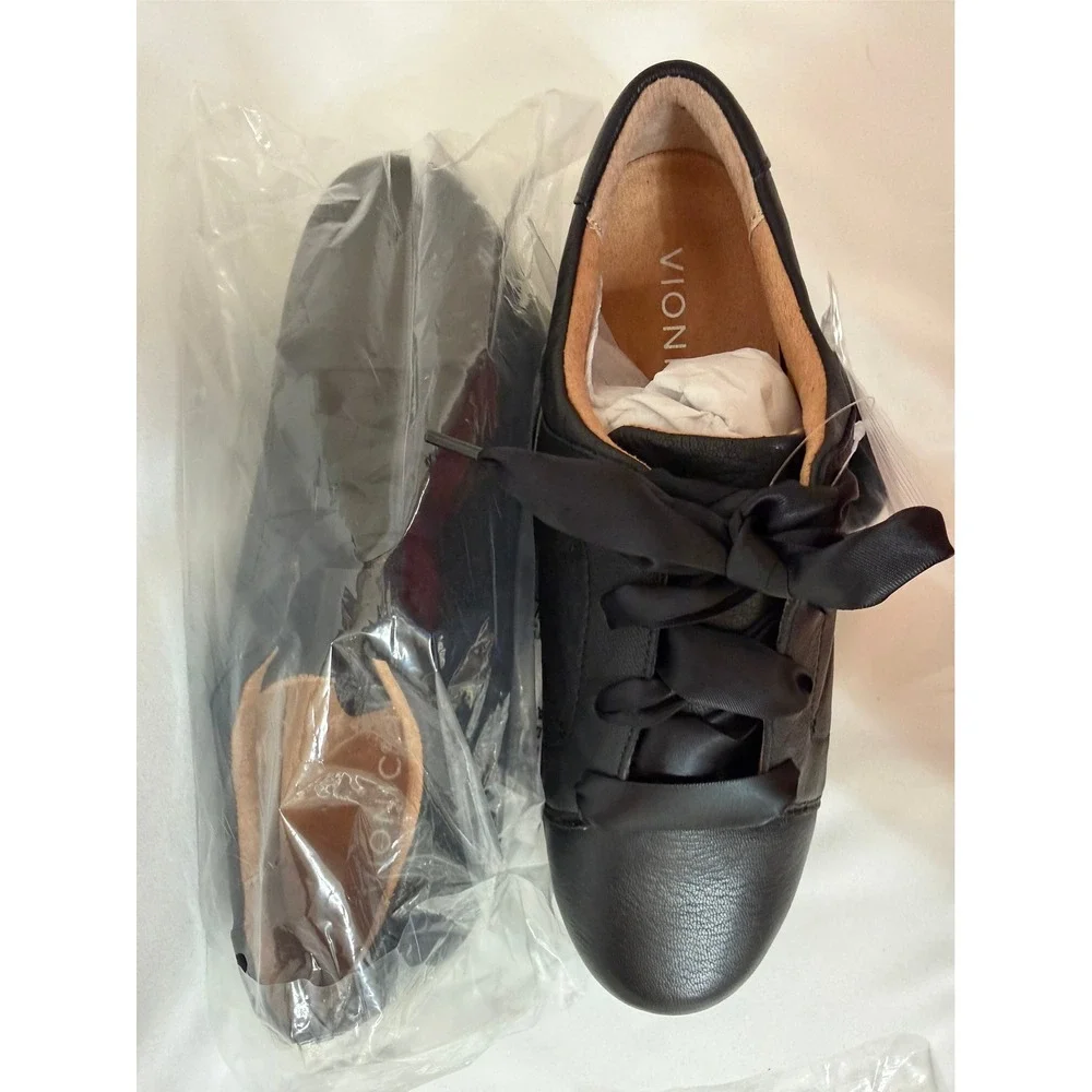 NIB Vionic Lindsey Black Leather Ribbon Lace Up Orthotic Sneakers 8.5 Wide
